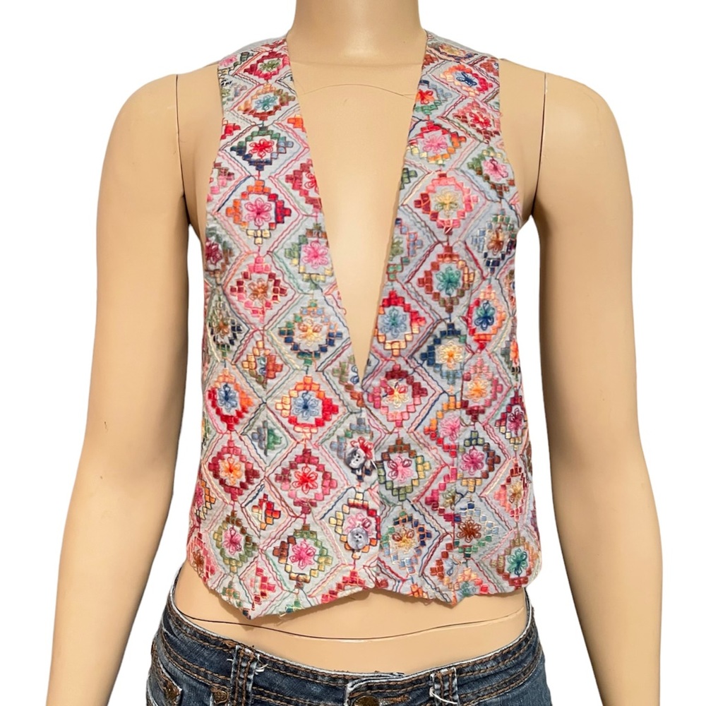 Insane Vintage Vest! Colorful Embroidered Handmade? 80’s? Hard to find! Size Sm